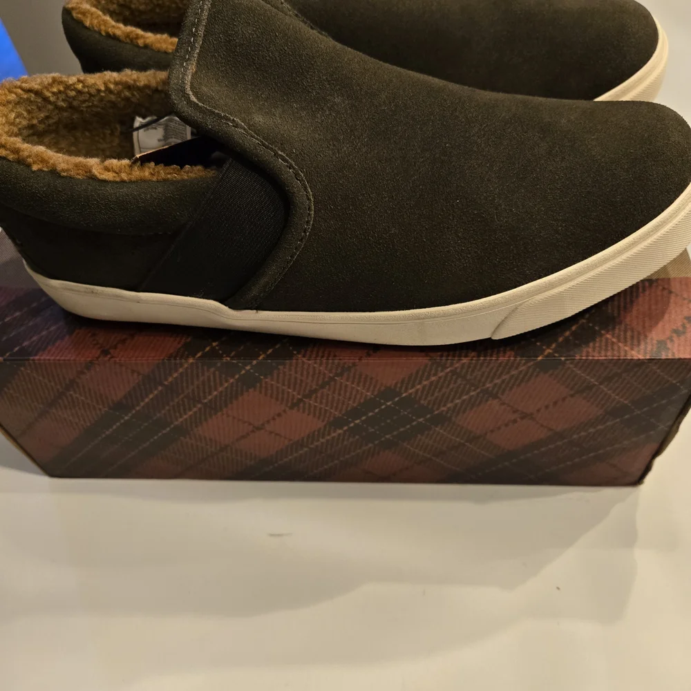 Staheekum Men's New In Box Size 9M Leather Slip-On "Greenwood" Loafers - Picture 2 of 9